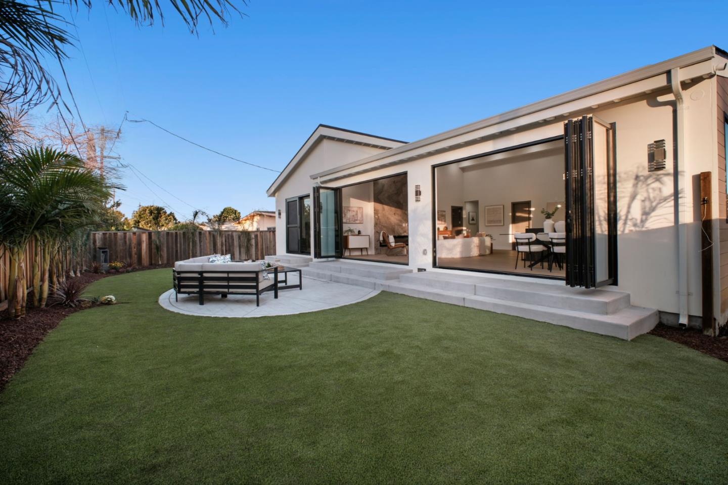 Detail Gallery Image 43 of 54 For 806 Emily Dr, Mountain View,  CA 94043 - 4 Beds | 2/1 Baths