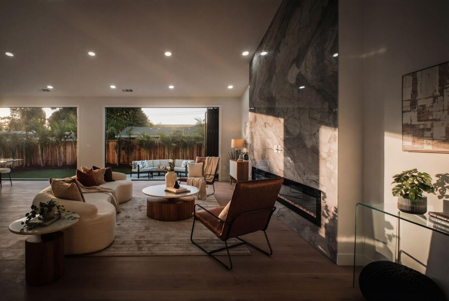 Detail Gallery Image 5 of 54 For 806 Emily Dr, Mountain View,  CA 94043 - 4 Beds | 2/1 Baths