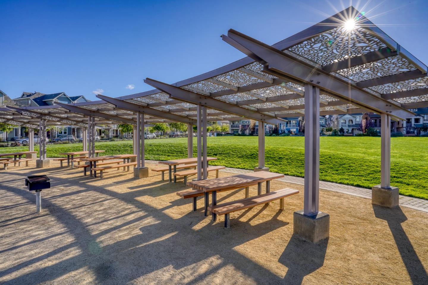 Detail Gallery Image 27 of 34 For 229 Orbit Way, Mountain View,  CA 94043 - 3 Beds | 3/1 Baths