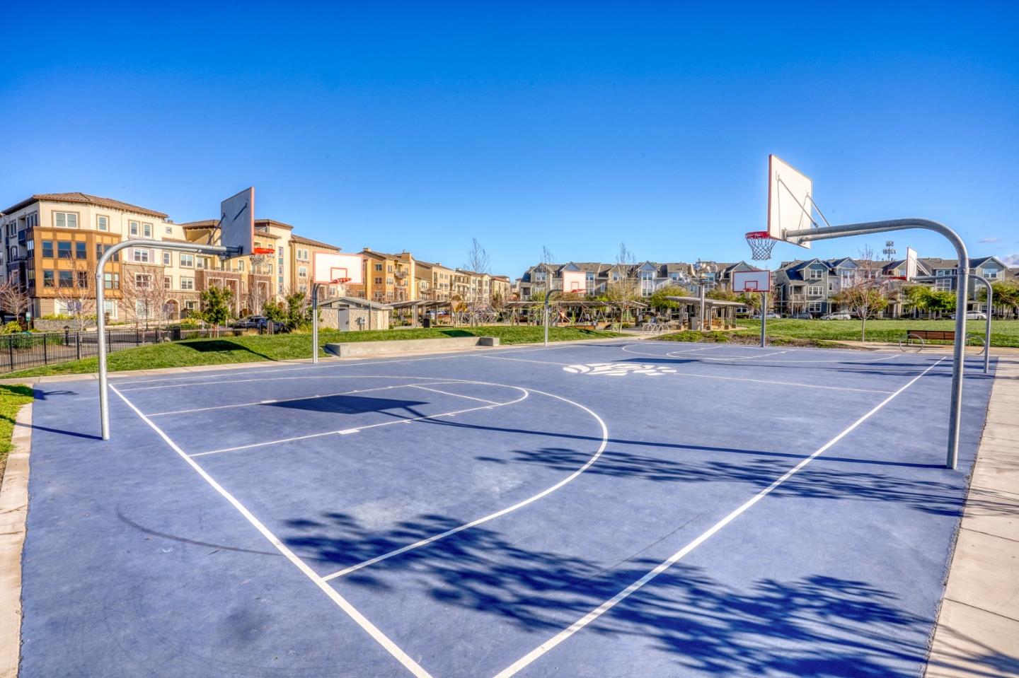 Detail Gallery Image 28 of 34 For 229 Orbit Way, Mountain View,  CA 94043 - 3 Beds | 3/1 Baths