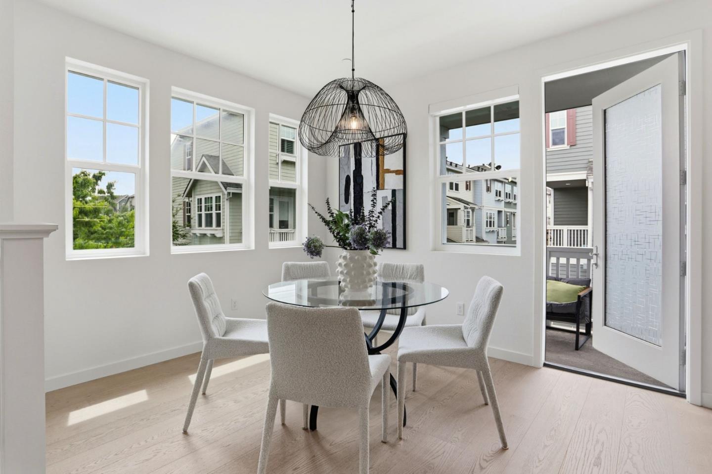 Detail Gallery Image 10 of 38 For 209 Infinity Way, Mountain View,  CA 94043 - 4 Beds | 3/1 Baths