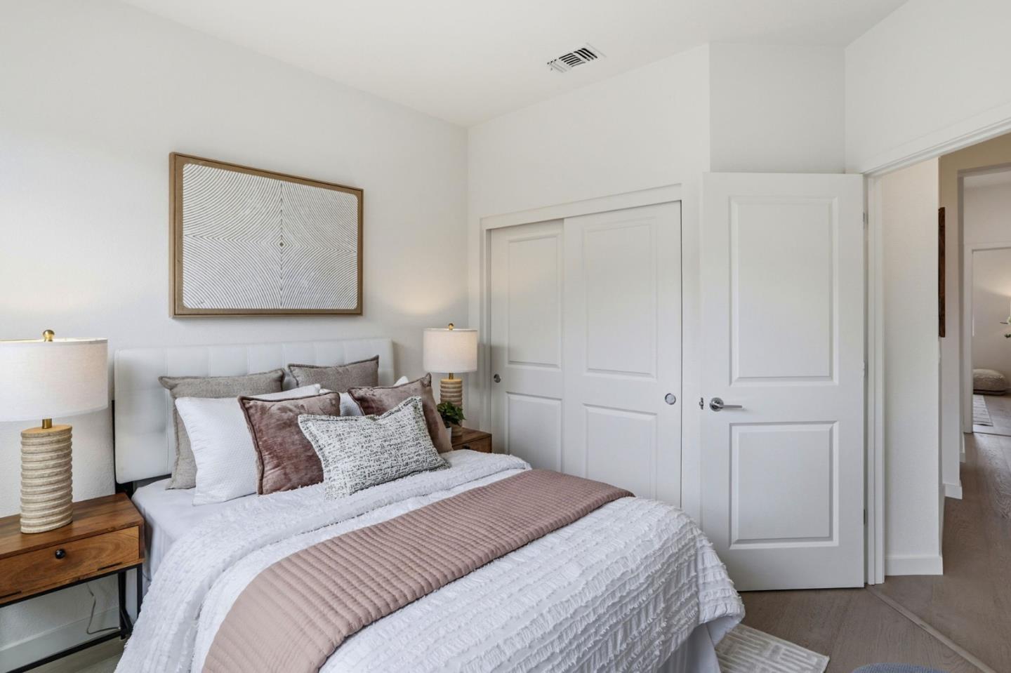 Detail Gallery Image 20 of 38 For 209 Infinity Way, Mountain View,  CA 94043 - 4 Beds | 3/1 Baths