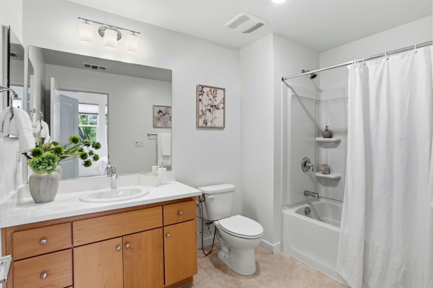 Detail Gallery Image 24 of 38 For 209 Infinity Way, Mountain View,  CA 94043 - 4 Beds | 3/1 Baths