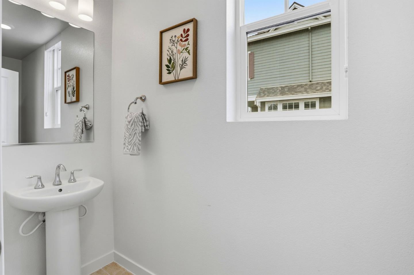 Detail Gallery Image 26 of 38 For 209 Infinity Way, Mountain View,  CA 94043 - 4 Beds | 3/1 Baths