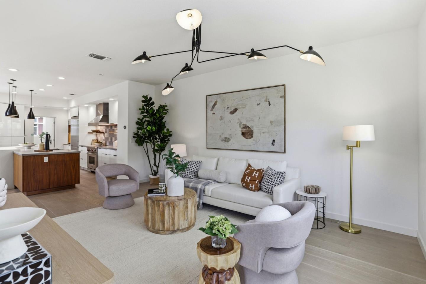 Detail Gallery Image 5 of 38 For 209 Infinity Way, Mountain View,  CA 94043 - 4 Beds | 3/1 Baths