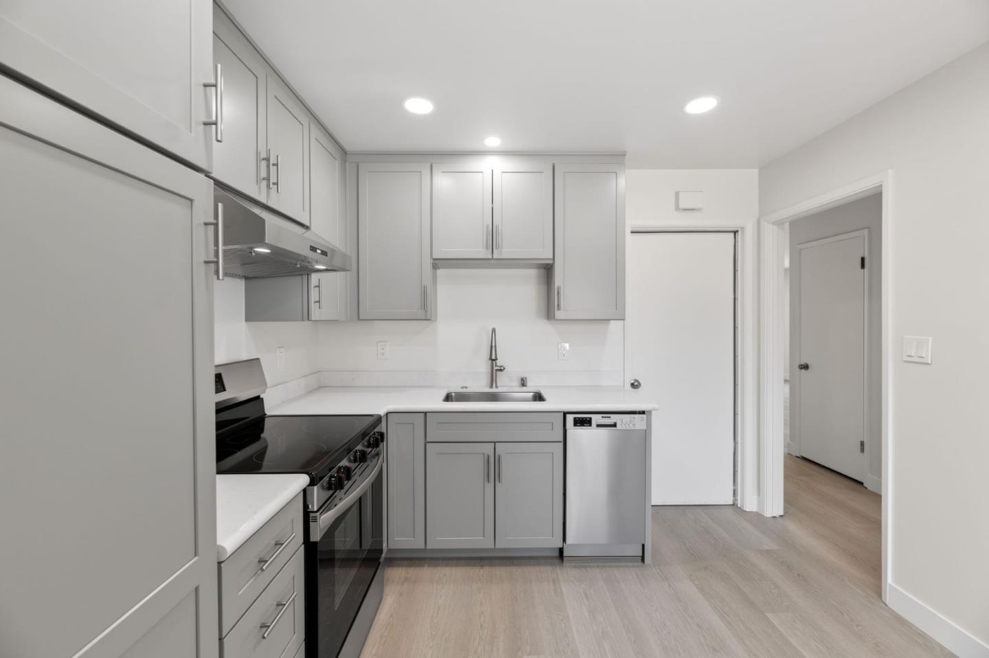 Detail Gallery Image 23 of 52 For 2790-2792 Union Ave, San Jose,  CA 95124 - – Beds | – Baths