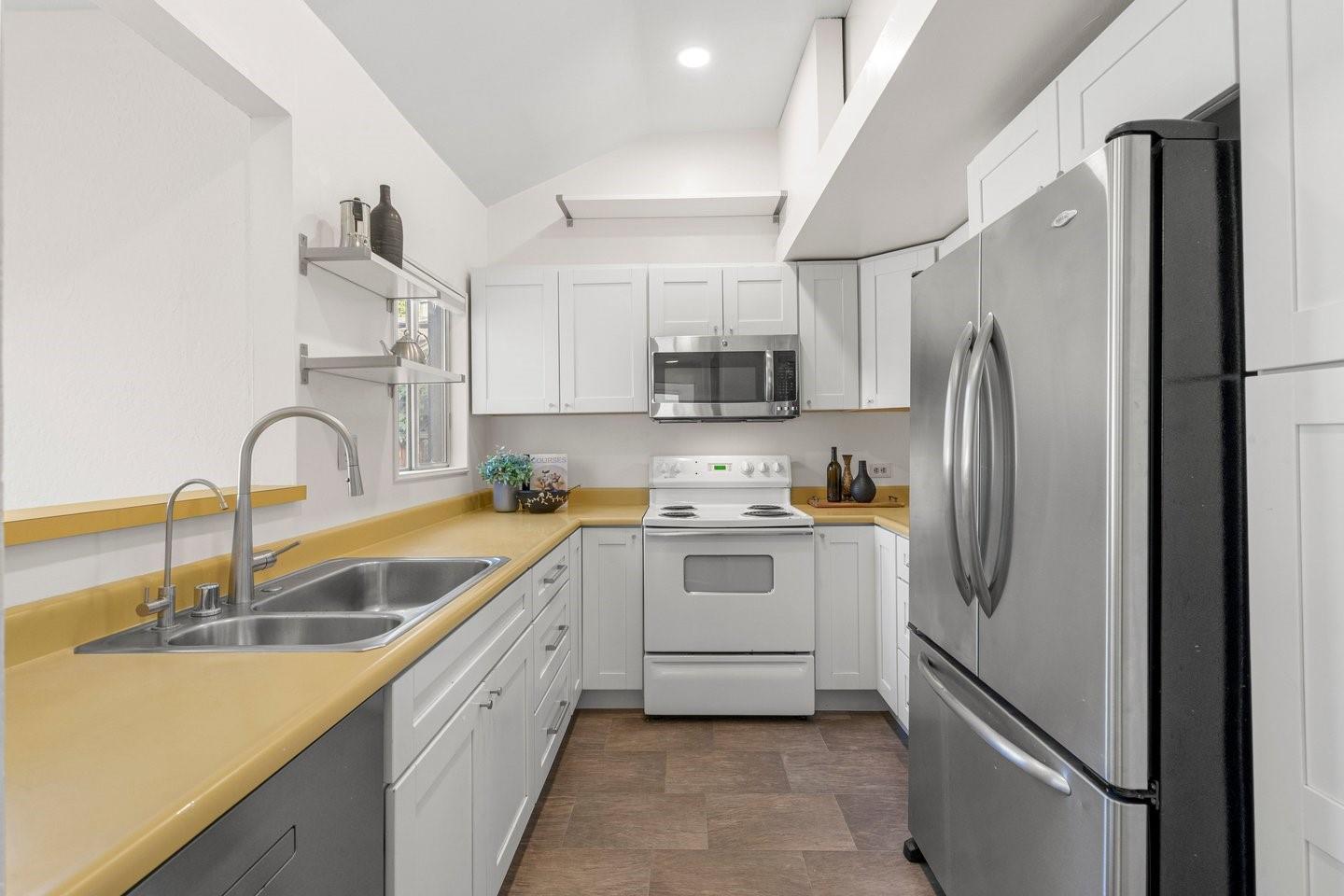 Detail Gallery Image 13 of 40 For 15285 Herring Ave, San Jose,  CA 95124 - 4 Beds | 2 Baths