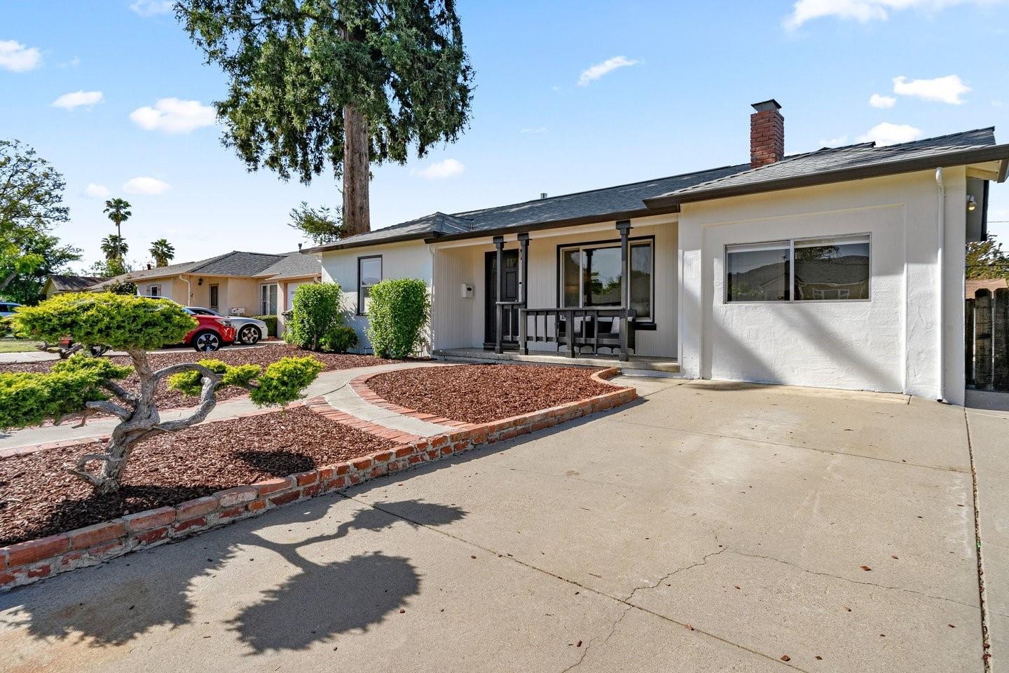 Detail Gallery Image 2 of 40 For 15285 Herring Ave, San Jose,  CA 95124 - 4 Beds | 2 Baths