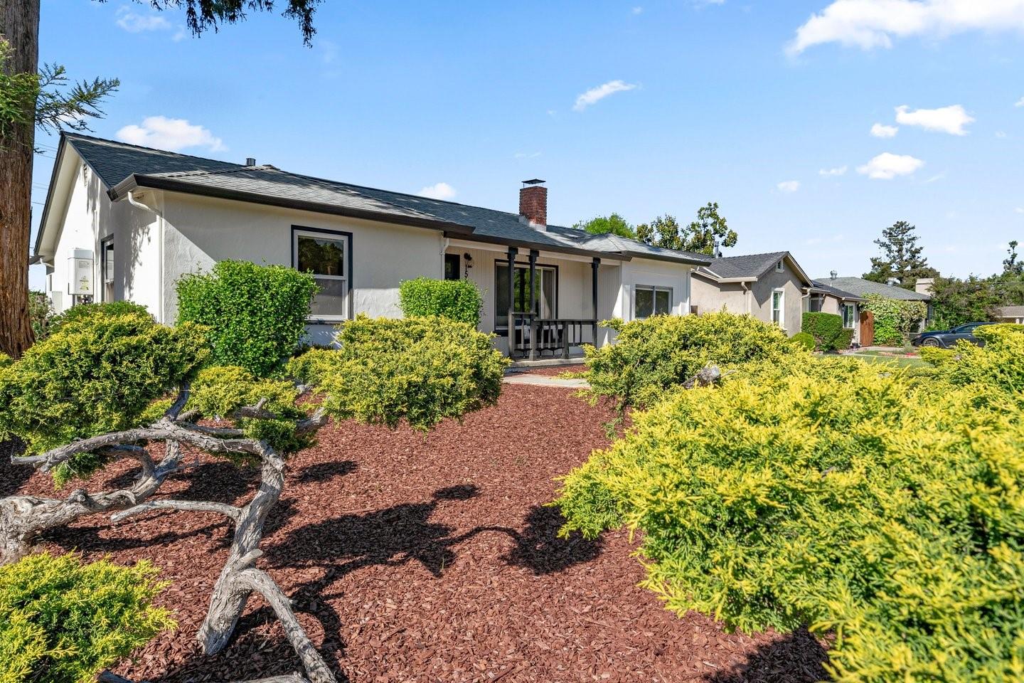 Detail Gallery Image 3 of 40 For 15285 Herring Ave, San Jose,  CA 95124 - 4 Beds | 2 Baths