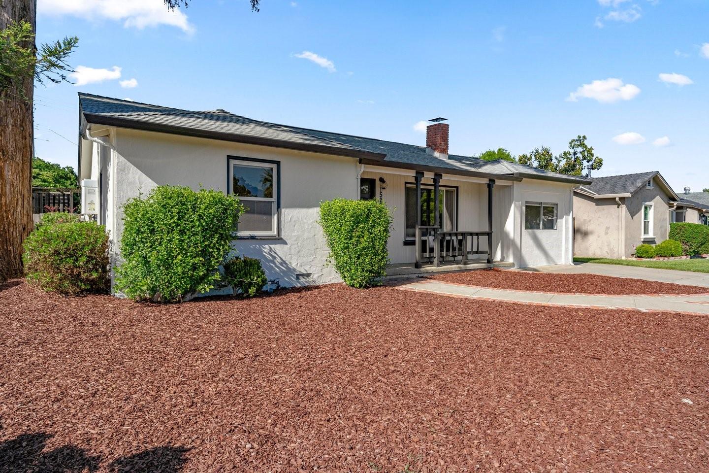 Detail Gallery Image 4 of 40 For 15285 Herring Ave, San Jose,  CA 95124 - 4 Beds | 2 Baths