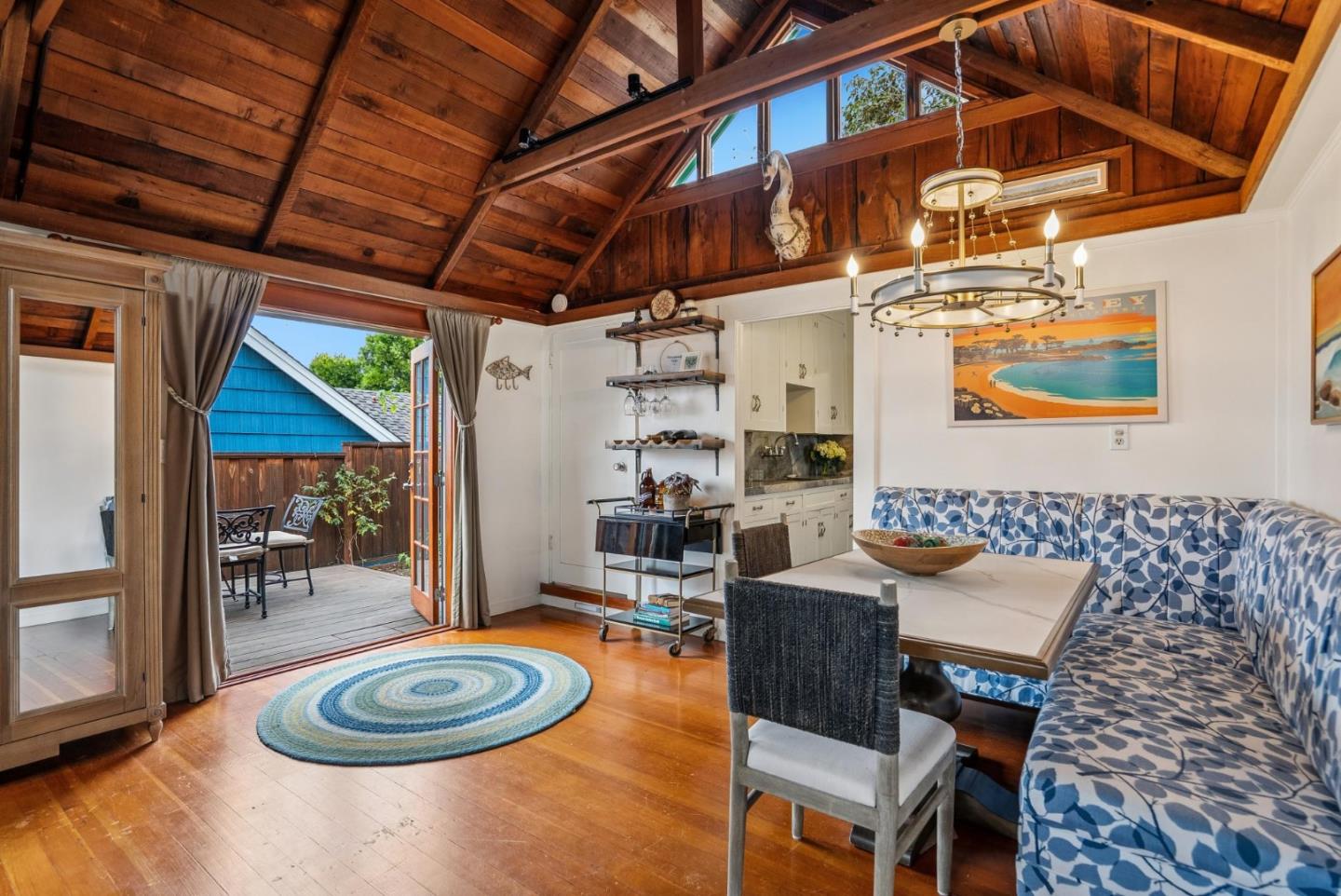 Detail Gallery Image 10 of 42 For 313 14th St, Pacific Grove,  CA 93950 - 1 Beds | 1 Baths