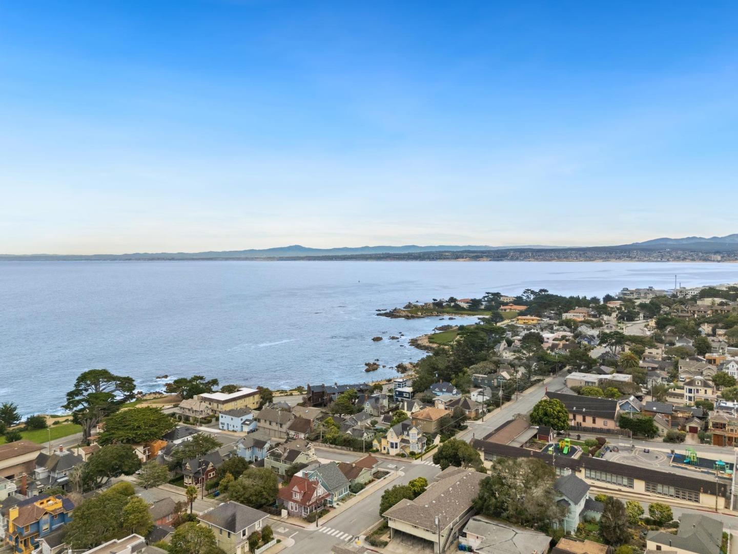 Detail Gallery Image 31 of 42 For 313 14th St, Pacific Grove,  CA 93950 - 1 Beds | 1 Baths