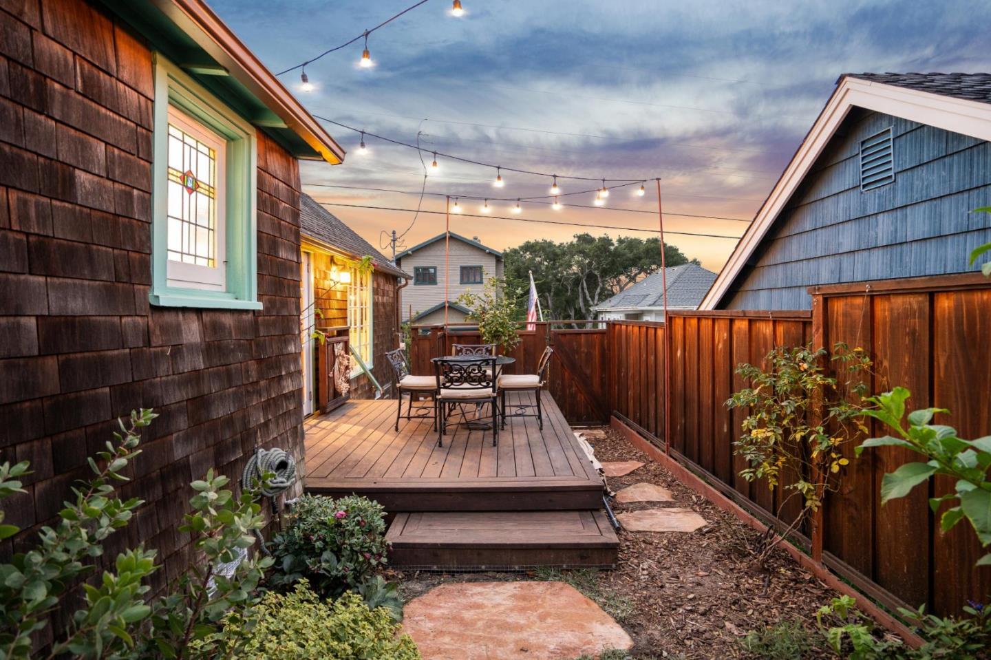 Detail Gallery Image 36 of 42 For 313 14th St, Pacific Grove,  CA 93950 - 1 Beds | 1 Baths