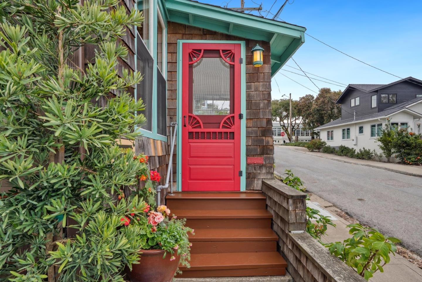 Detail Gallery Image 5 of 42 For 313 14th St, Pacific Grove,  CA 93950 - 1 Beds | 1 Baths