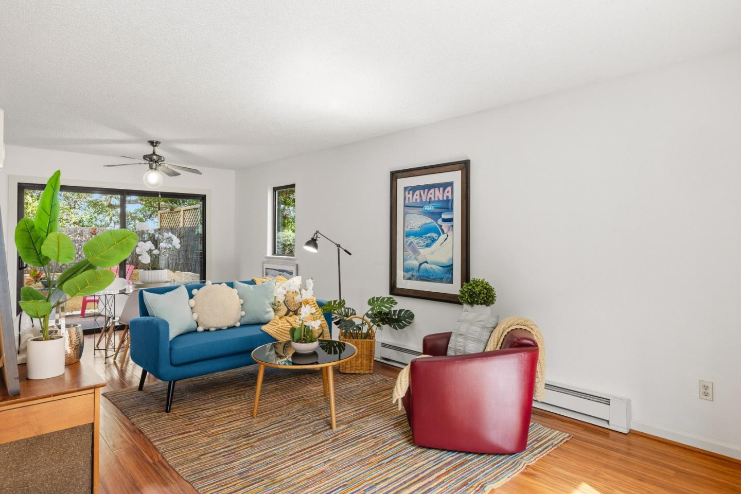 Detail Gallery Image 3 of 33 For 1186 Trinity Ave, Seaside,  CA 93955 - 3 Beds | 1/1 Baths