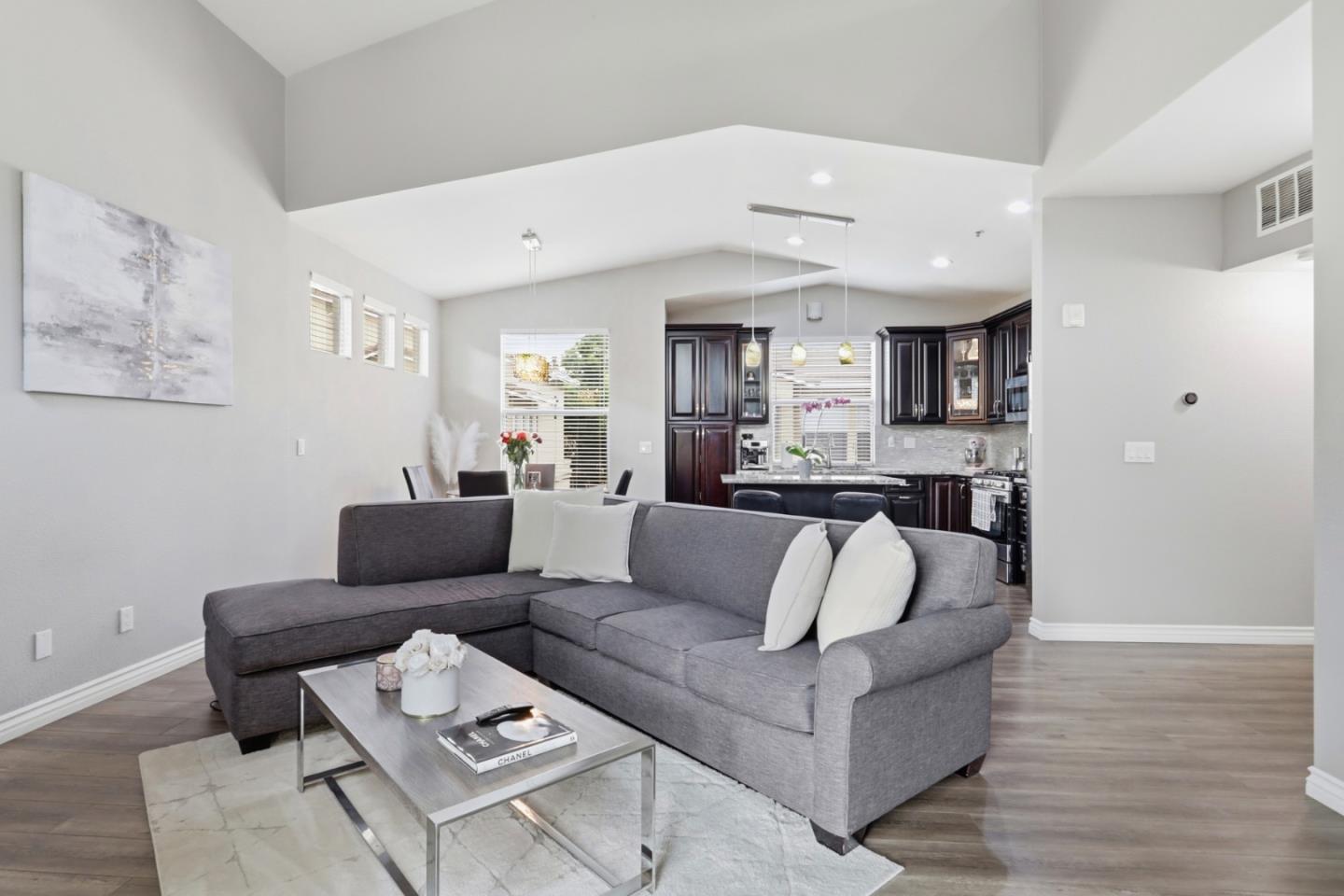 Photo #6: ML82043903 Listing: Photo #6