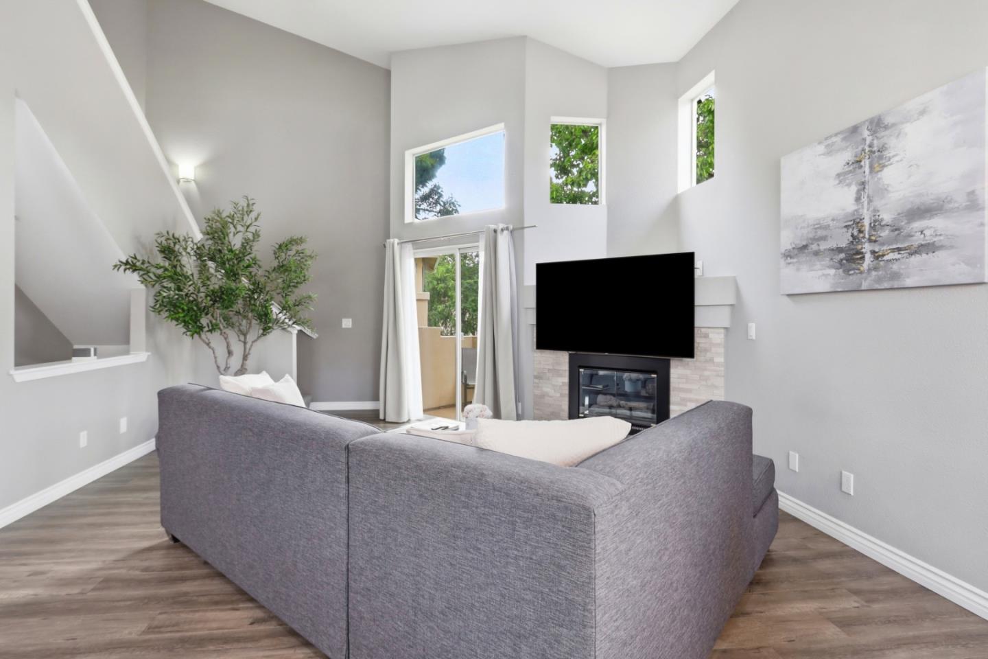 Photo #8: ML82043903 Listing: Photo #8