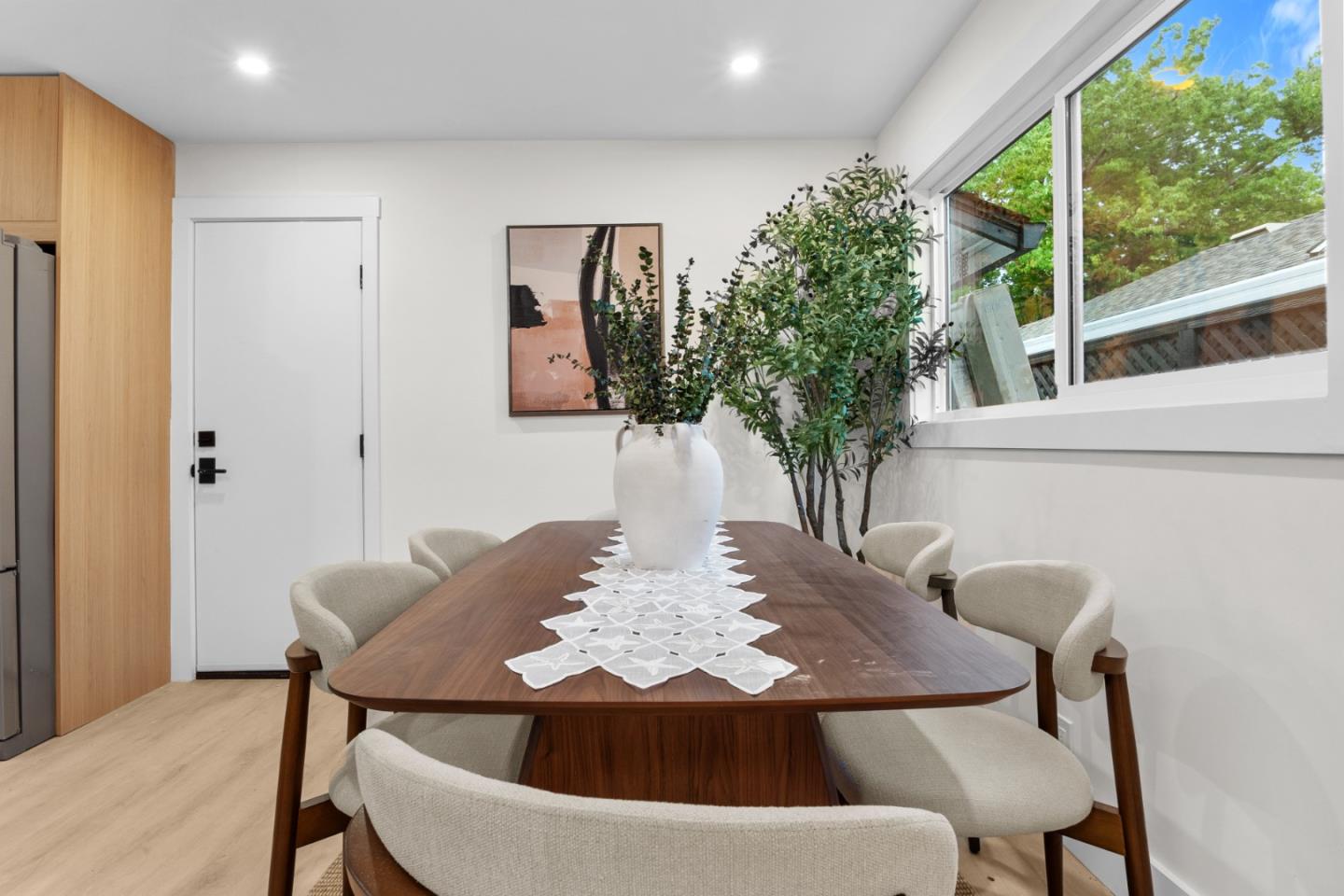 Detail Gallery Image 12 of 29 For 1520 Willowdale Dr, San Jose,  CA 95118 - 3 Beds | 2 Baths