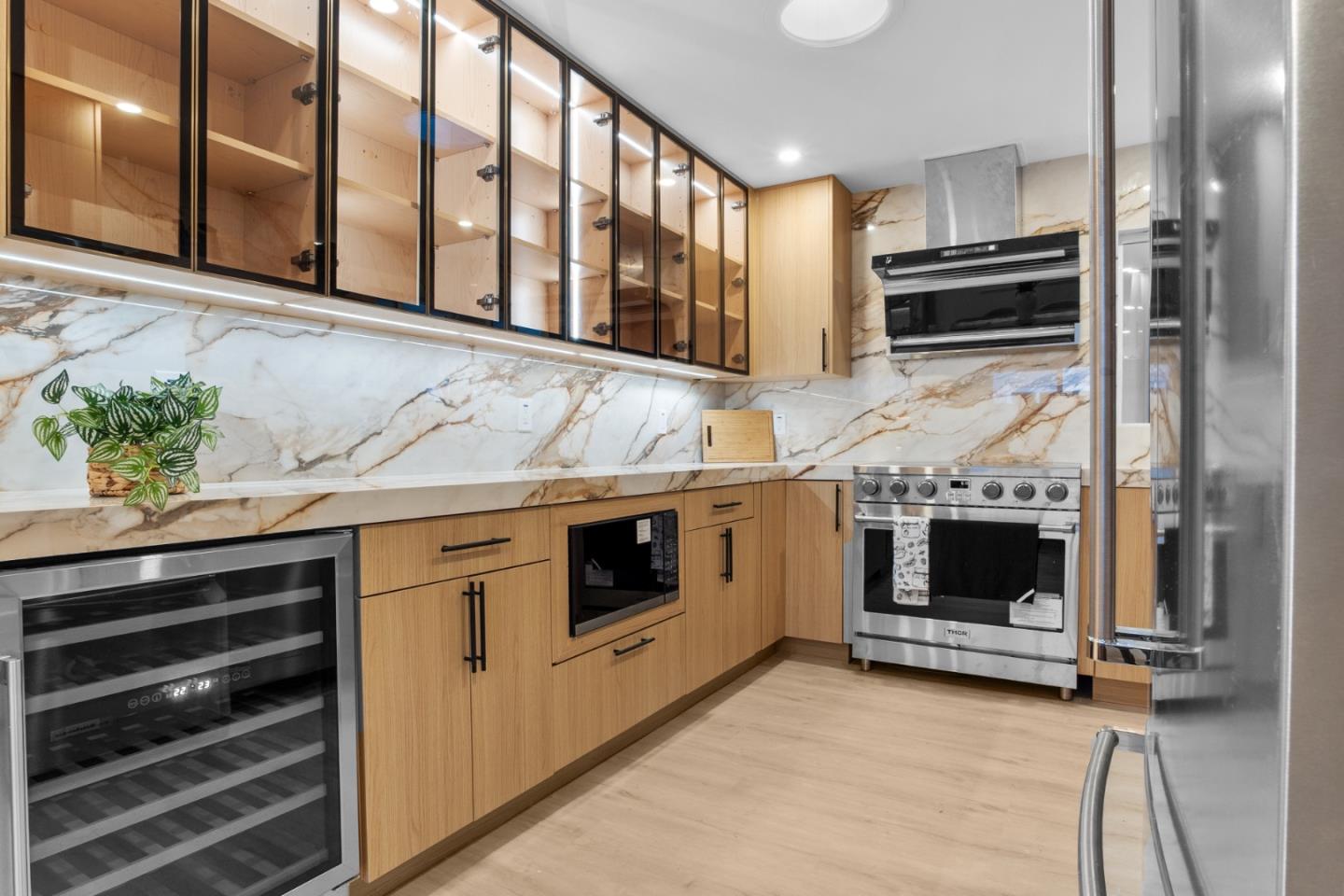 Detail Gallery Image 9 of 29 For 1520 Willowdale Dr, San Jose,  CA 95118 - 3 Beds | 2 Baths