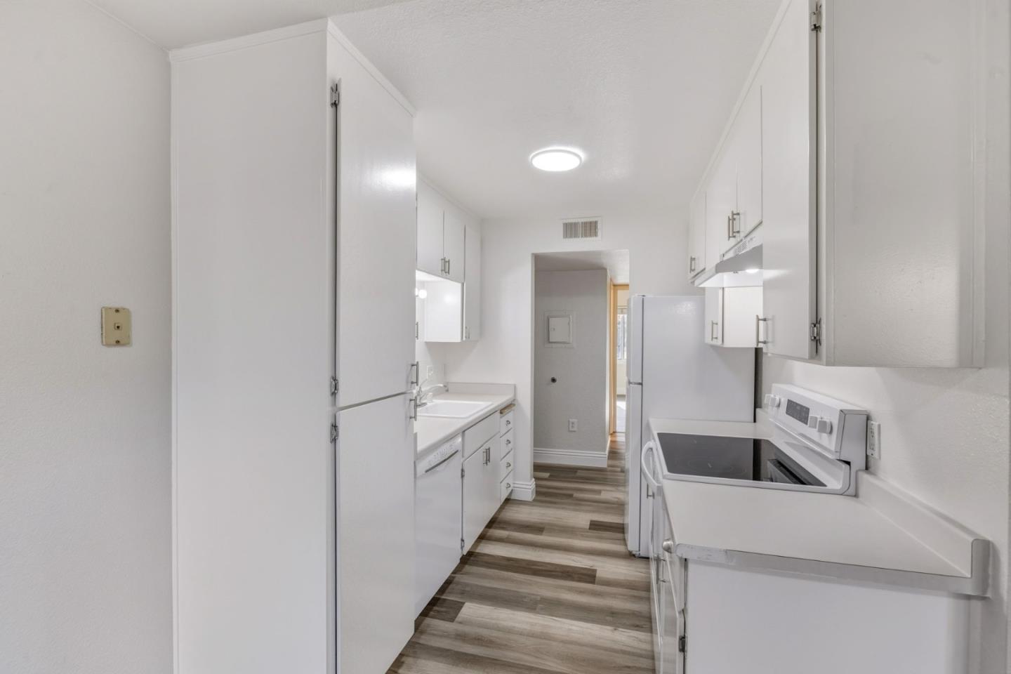 Photo #11: ML82043907 Listing: Photo #11