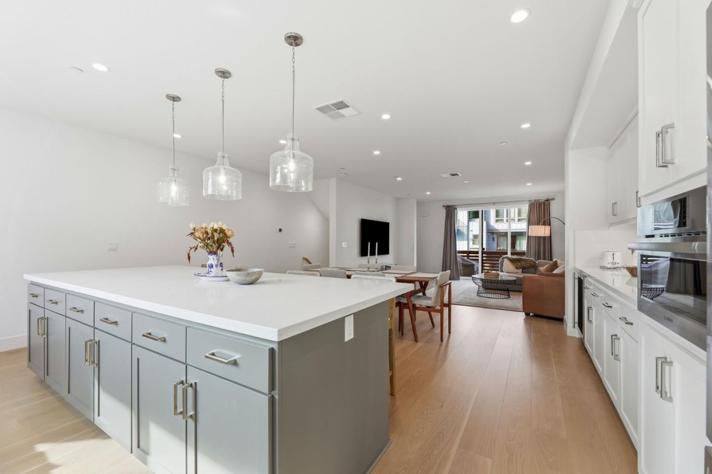 Photo #10: ML82043909 Listing: Photo #10