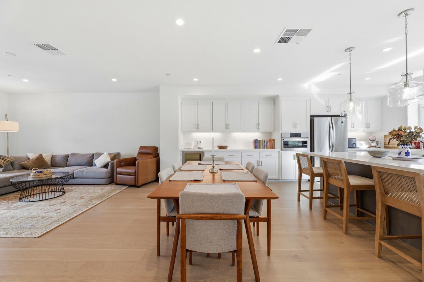 Photo #6: ML82043909 Listing: Photo #6