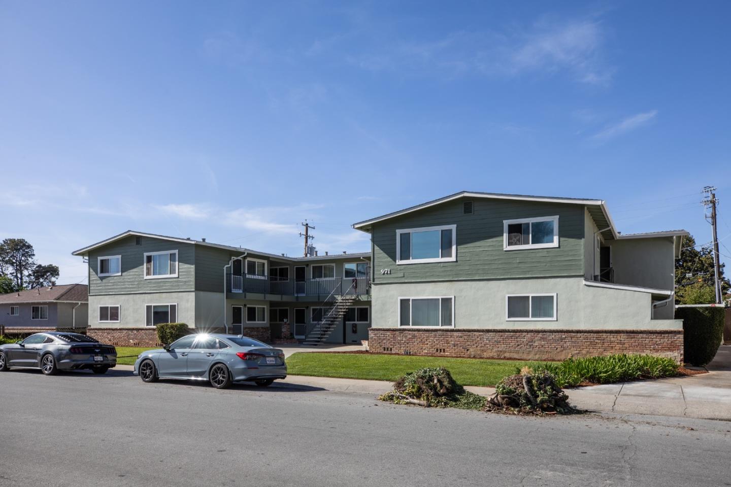 Detail Gallery Image 2 of 20 For 971 Whitethorne Dr, San Jose,  CA 95128 - – Beds | – Baths