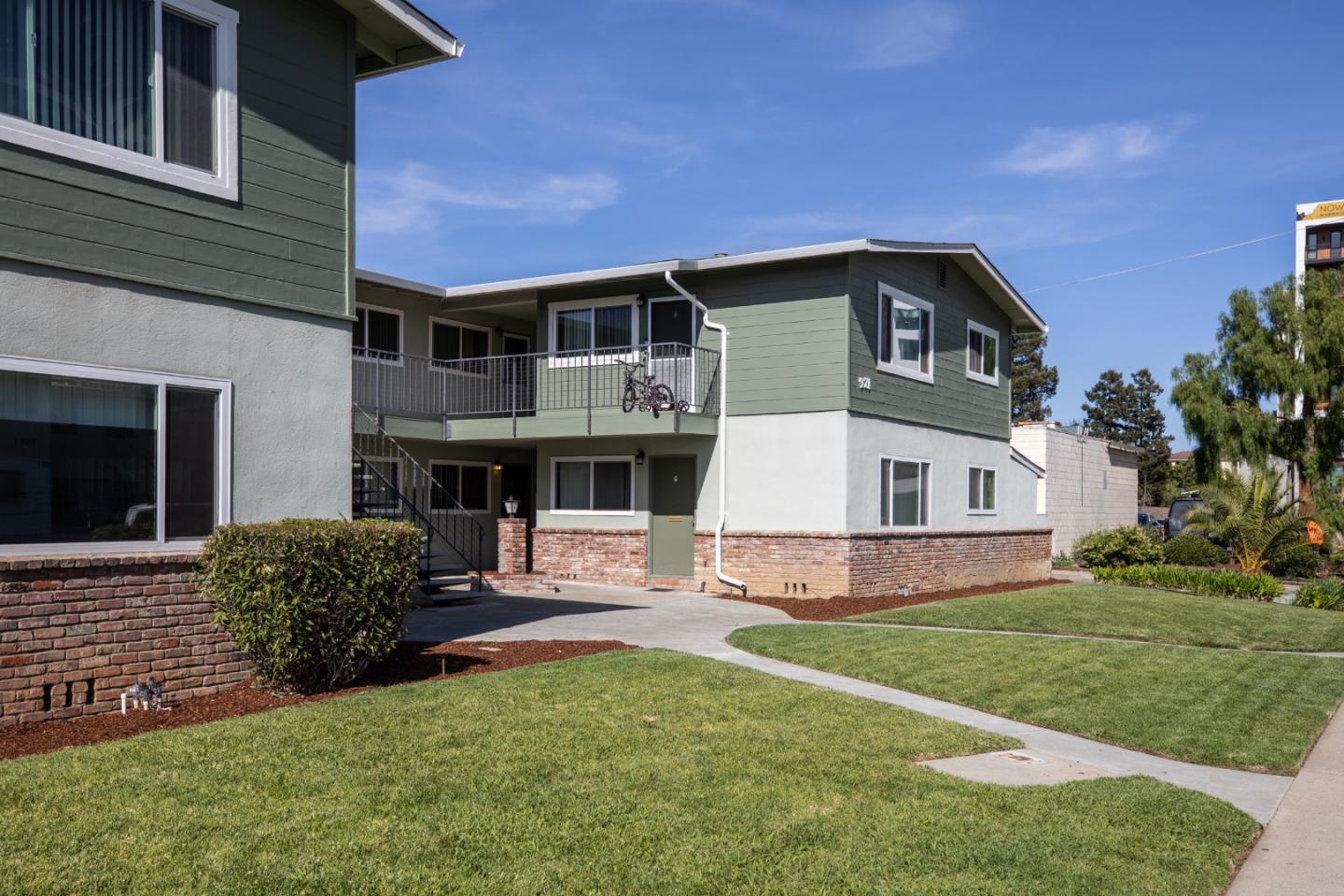 Detail Gallery Image 4 of 20 For 971 Whitethorne Dr, San Jose,  CA 95128 - – Beds | – Baths