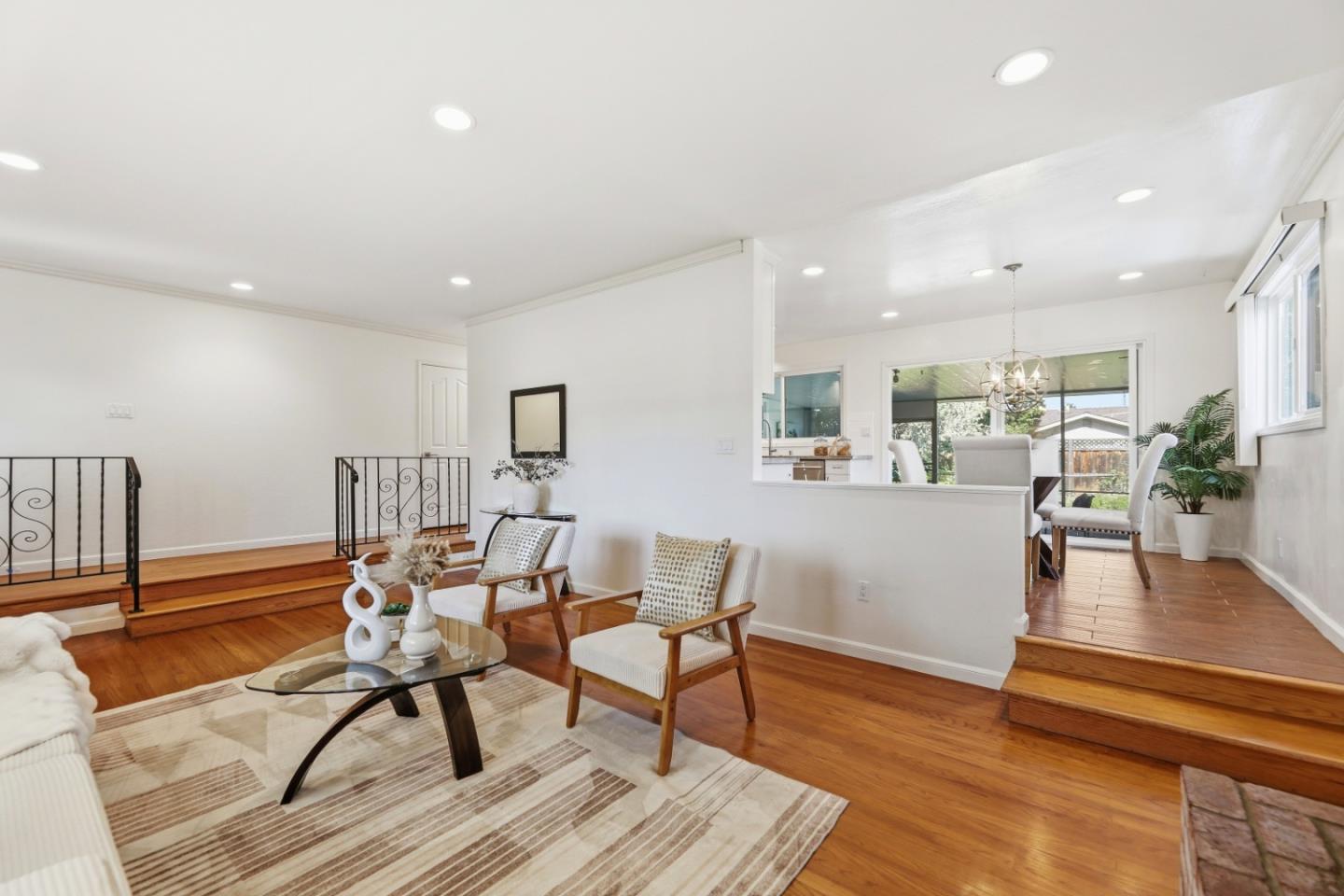 Detail Gallery Image 10 of 36 For 3666 Kirk Rd, San Jose,  CA 95124 - 3 Beds | 2 Baths