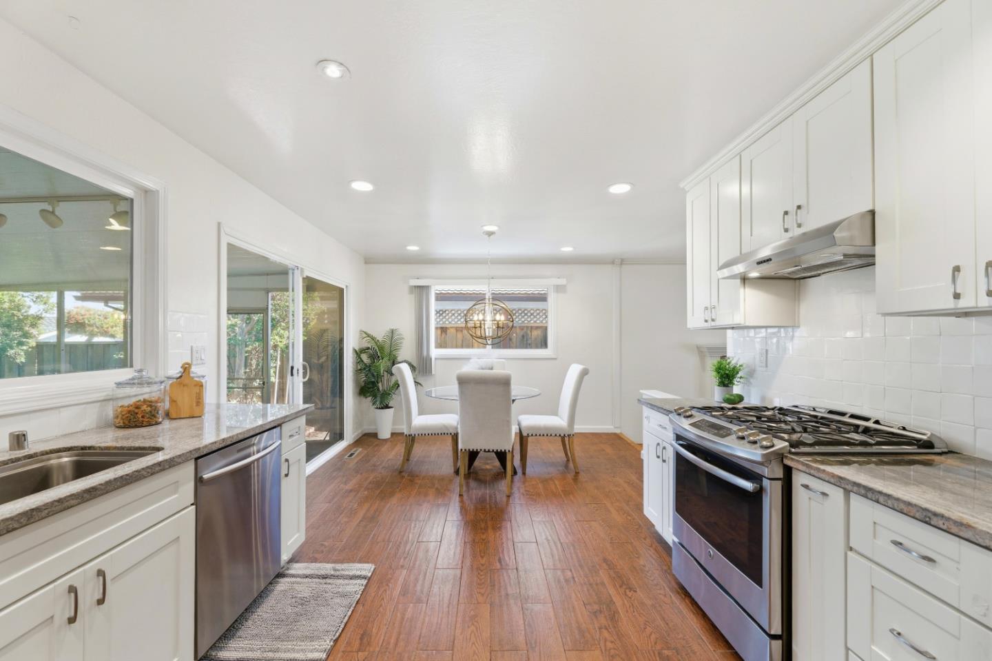 Detail Gallery Image 14 of 36 For 3666 Kirk Rd, San Jose,  CA 95124 - 3 Beds | 2 Baths