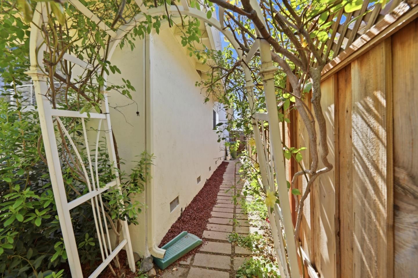 Detail Gallery Image 36 of 36 For 3666 Kirk Rd, San Jose,  CA 95124 - 3 Beds | 2 Baths