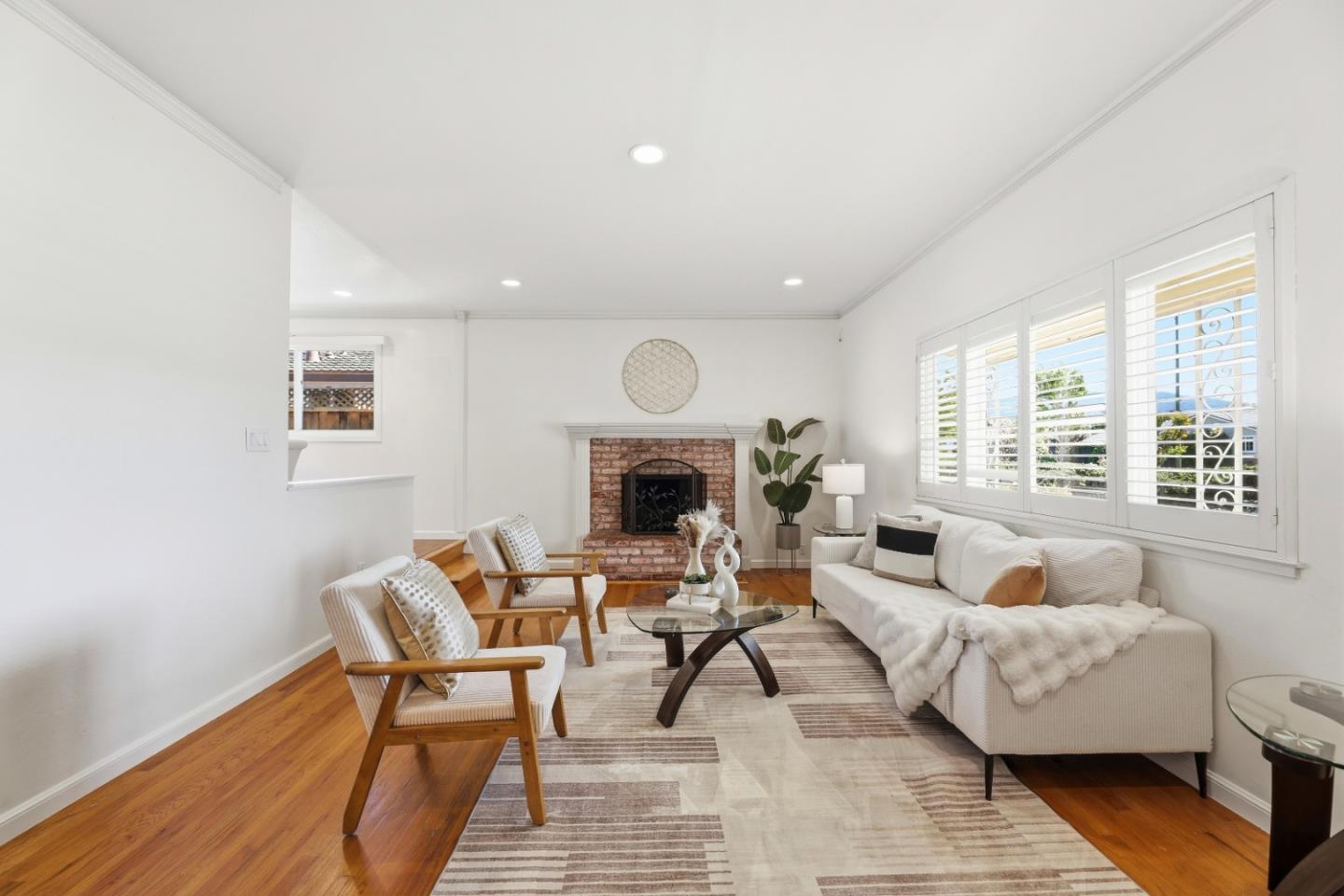 Detail Gallery Image 9 of 36 For 3666 Kirk Rd, San Jose,  CA 95124 - 3 Beds | 2 Baths