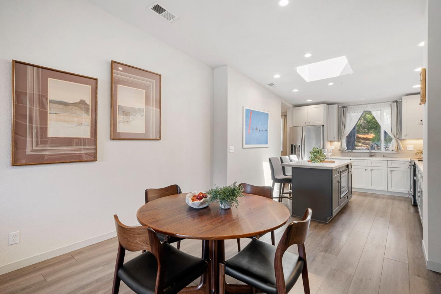 Detail Gallery Image 14 of 42 For 101 Jewell St #8,  Santa Cruz,  CA 95060 - 2 Beds | 2/1 Baths