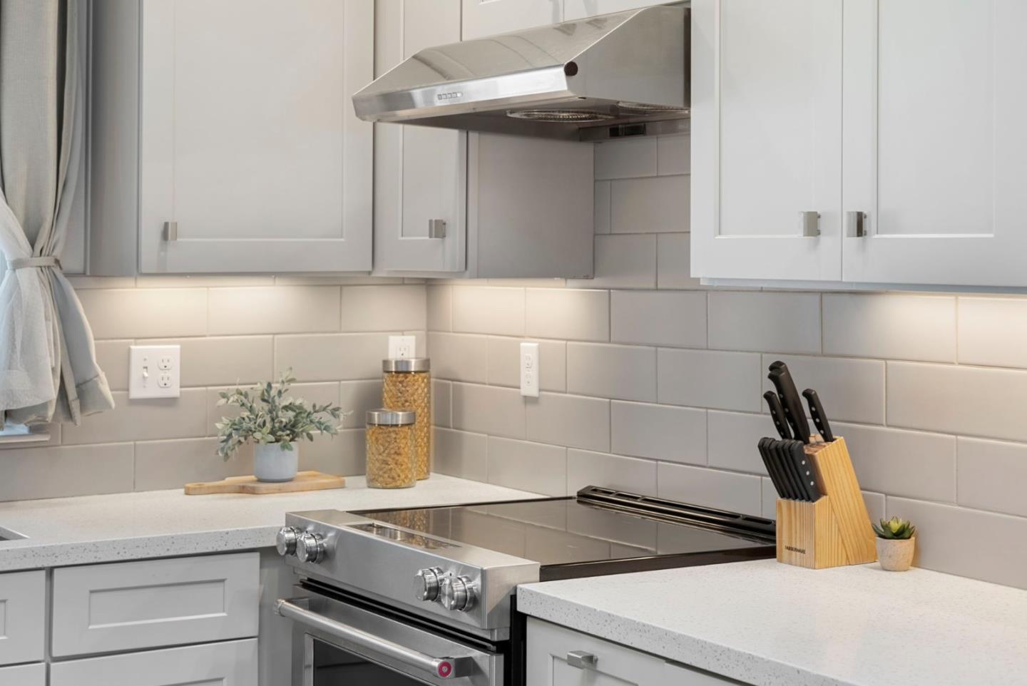 Detail Gallery Image 19 of 42 For 101 Jewell St #8,  Santa Cruz,  CA 95060 - 2 Beds | 2/1 Baths