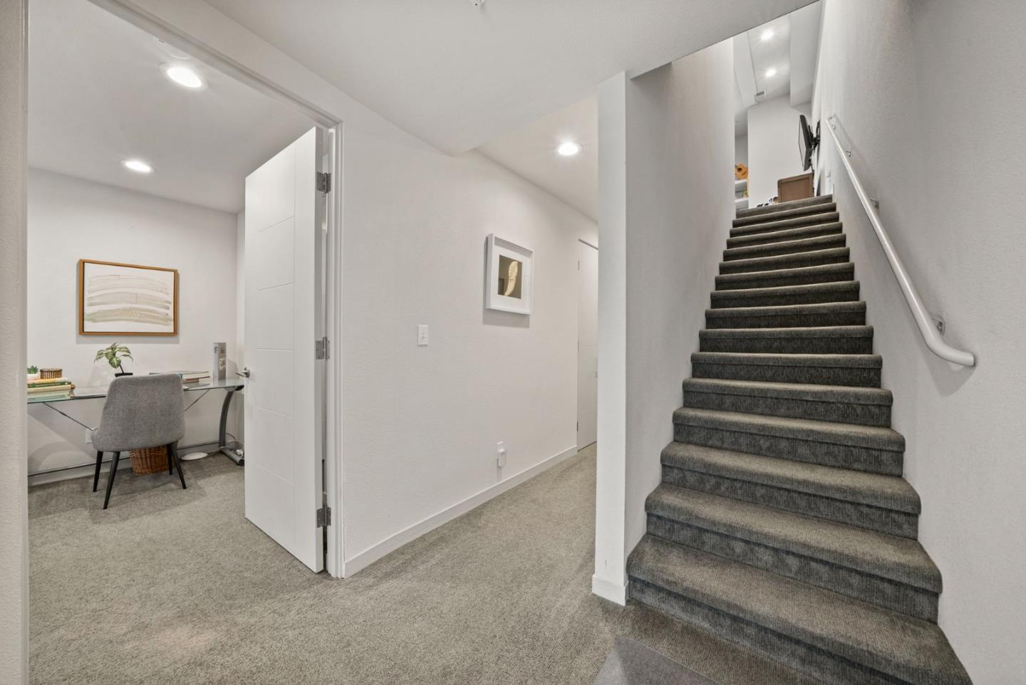 Detail Gallery Image 27 of 42 For 101 Jewell St #8,  Santa Cruz,  CA 95060 - 2 Beds | 2/1 Baths