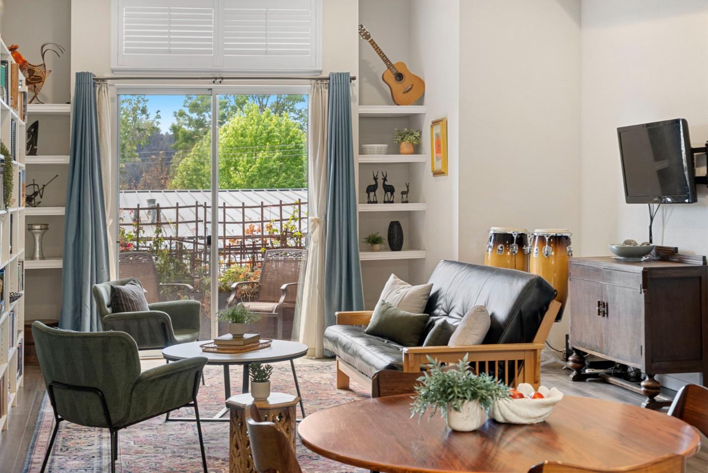 Detail Gallery Image 8 of 42 For 101 Jewell St #8,  Santa Cruz,  CA 95060 - 2 Beds | 2/1 Baths