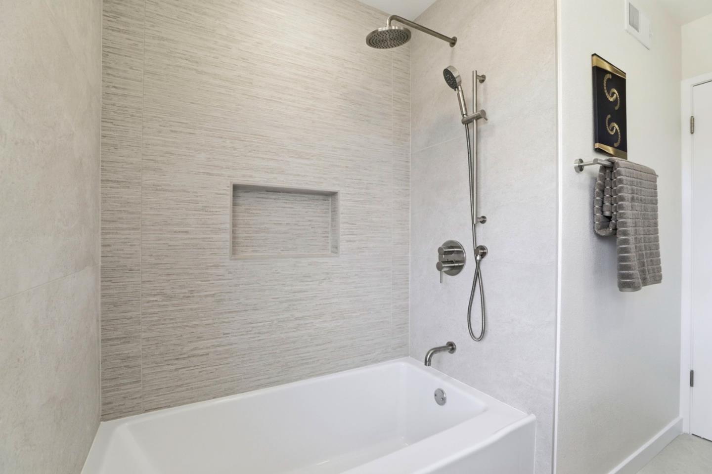 Detail Gallery Image 33 of 56 For 1934 Junewood Ave, San Jose,  CA 95132 - 5 Beds | 2/1 Baths