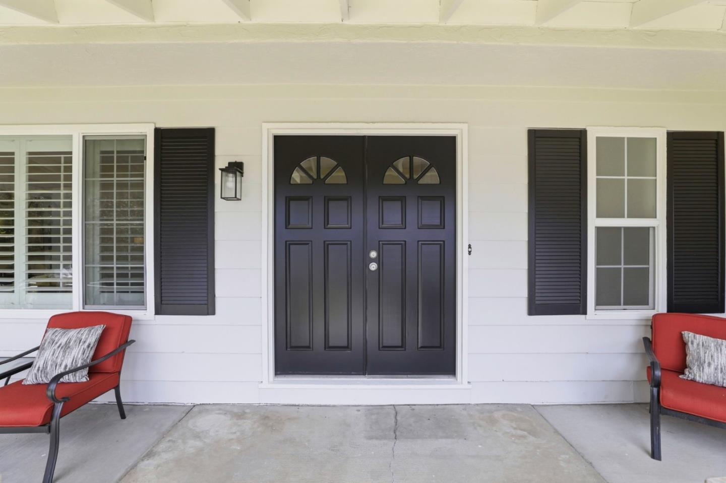 Detail Gallery Image 4 of 56 For 1934 Junewood Ave, San Jose,  CA 95132 - 5 Beds | 2/1 Baths