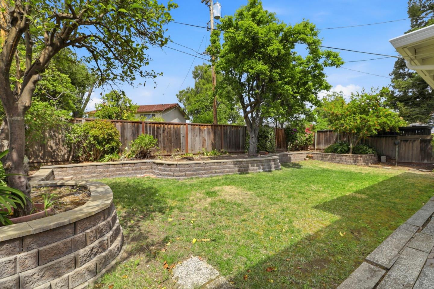 Detail Gallery Image 40 of 56 For 1934 Junewood Ave, San Jose,  CA 95132 - 5 Beds | 2/1 Baths