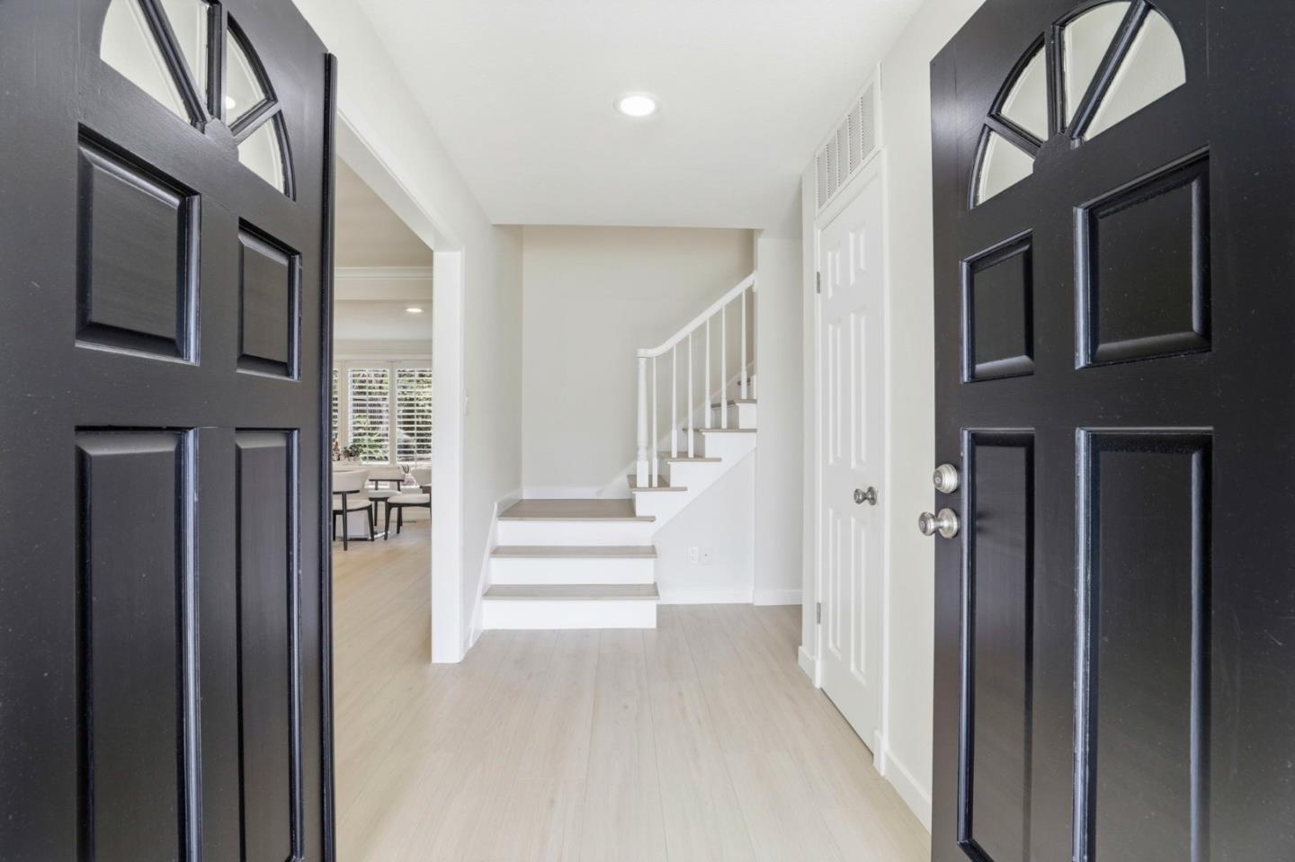 Detail Gallery Image 7 of 56 For 1934 Junewood Ave, San Jose,  CA 95132 - 5 Beds | 2/1 Baths