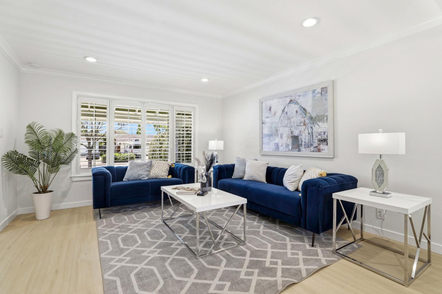 Detail Gallery Image 8 of 56 For 1934 Junewood Ave, San Jose,  CA 95132 - 5 Beds | 2/1 Baths