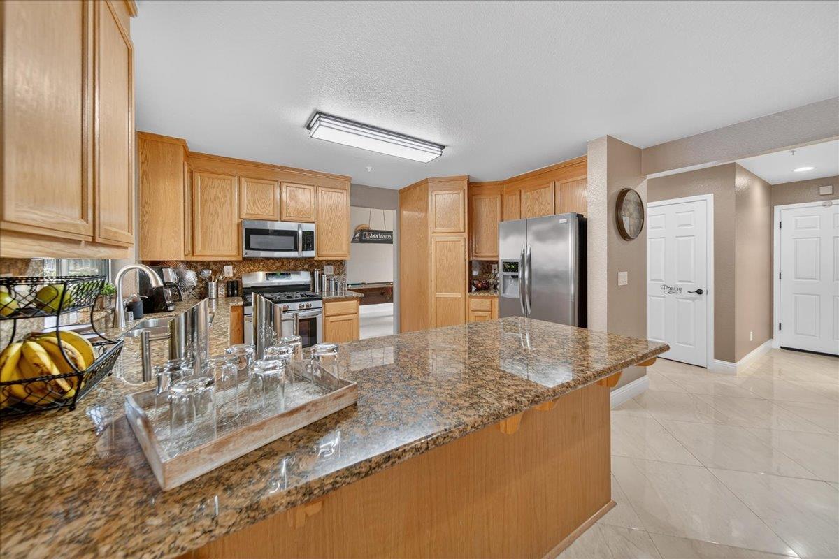 Detail Gallery Image 14 of 60 For 1413 Burgundy Way, Gonzales,  CA 93926 - 5 Beds | 3 Baths