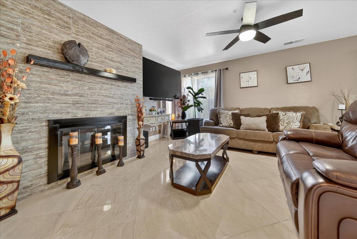 Detail Gallery Image 20 of 60 For 1413 Burgundy Way, Gonzales,  CA 93926 - 5 Beds | 3 Baths