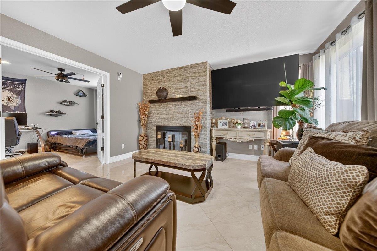 Detail Gallery Image 22 of 60 For 1413 Burgundy Way, Gonzales,  CA 93926 - 5 Beds | 3 Baths