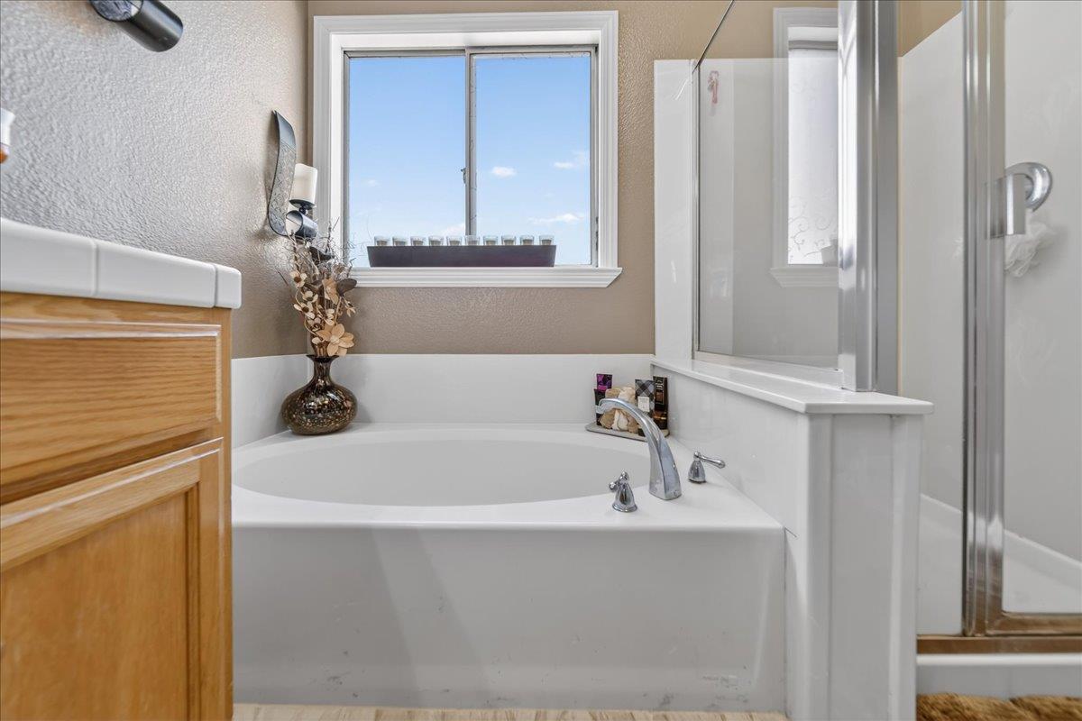 Detail Gallery Image 30 of 60 For 1413 Burgundy Way, Gonzales,  CA 93926 - 5 Beds | 3 Baths