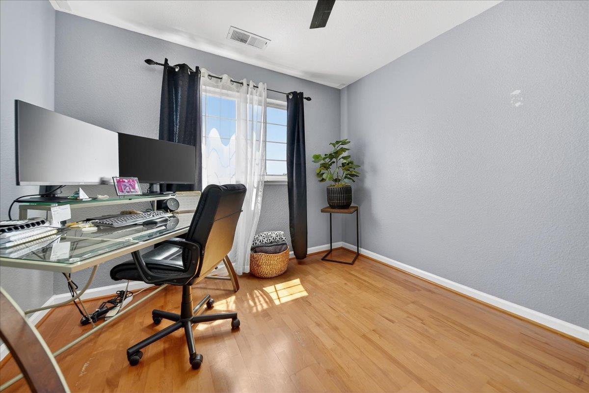 Detail Gallery Image 34 of 60 For 1413 Burgundy Way, Gonzales,  CA 93926 - 5 Beds | 3 Baths