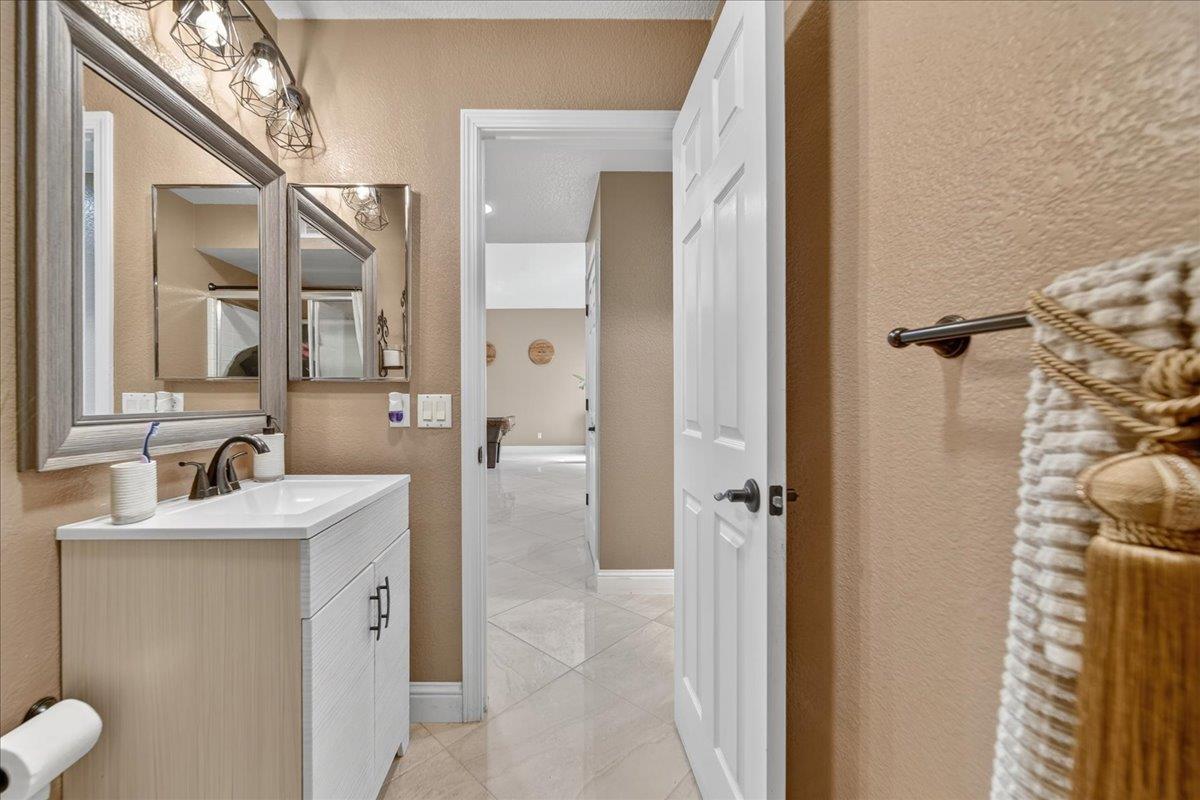 Detail Gallery Image 46 of 60 For 1413 Burgundy Way, Gonzales,  CA 93926 - 5 Beds | 3 Baths