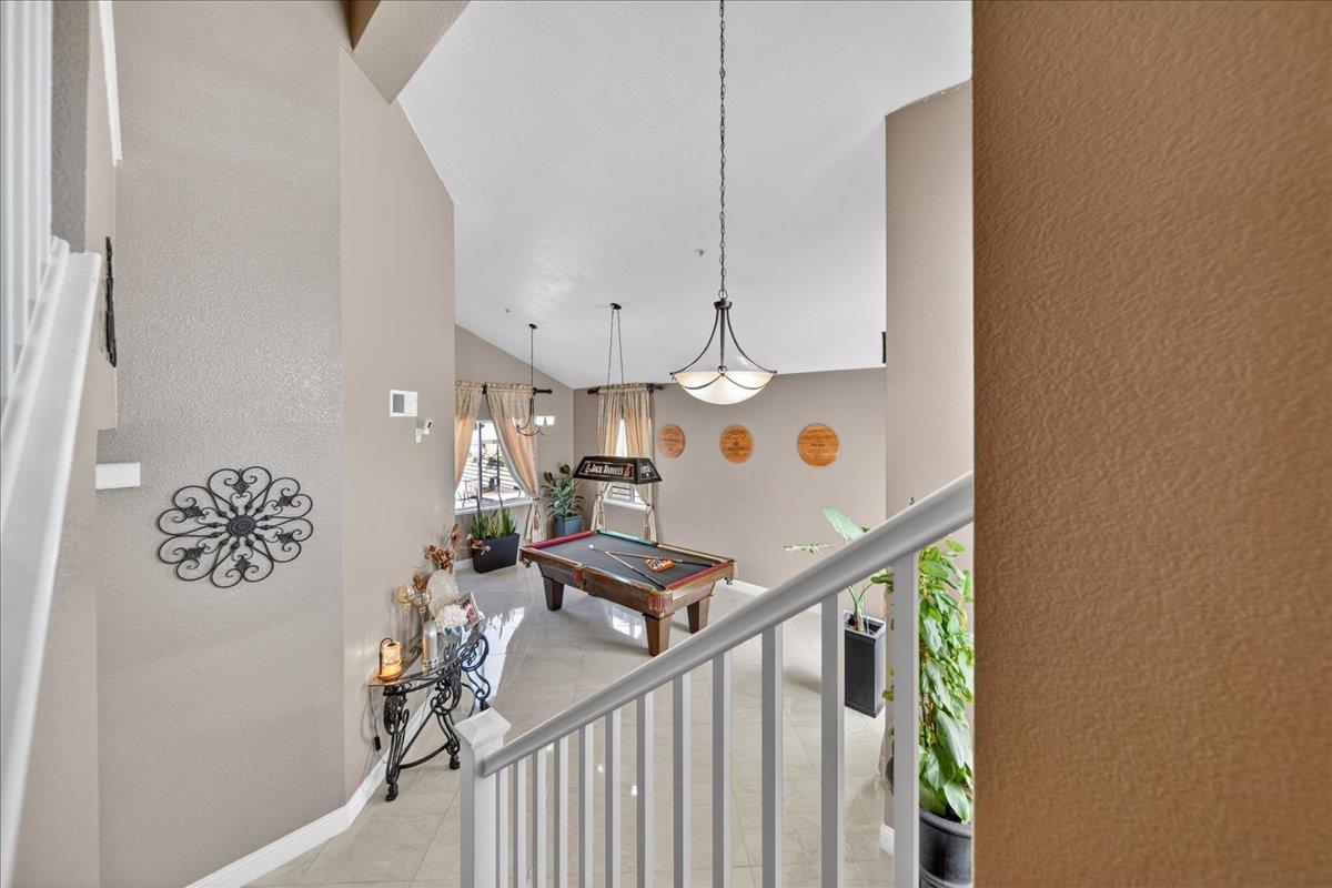 Detail Gallery Image 9 of 60 For 1413 Burgundy Way, Gonzales,  CA 93926 - 5 Beds | 3 Baths
