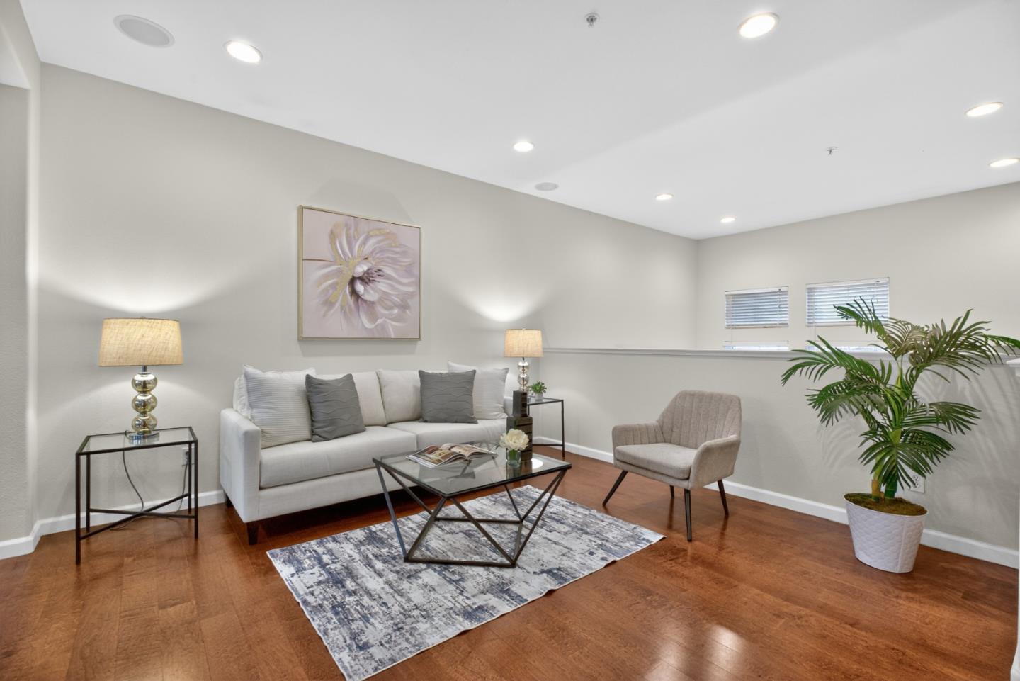 Detail Gallery Image 11 of 37 For 390 Olive Hill Dr, San Jose,  CA 95125 - 2 Beds | 2/1 Baths