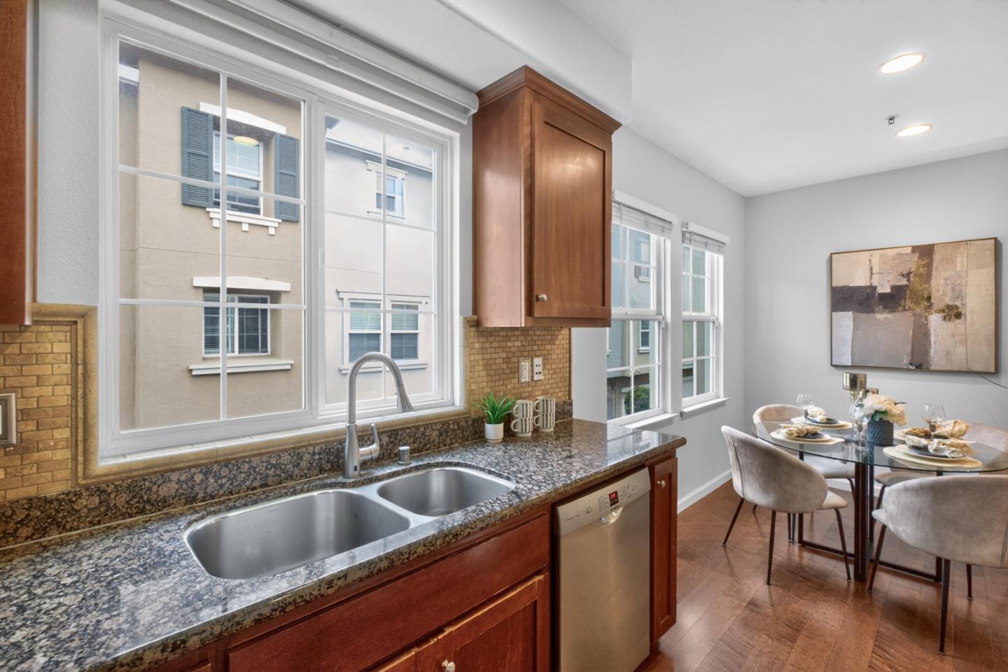 Detail Gallery Image 17 of 37 For 390 Olive Hill Dr, San Jose,  CA 95125 - 2 Beds | 2/1 Baths